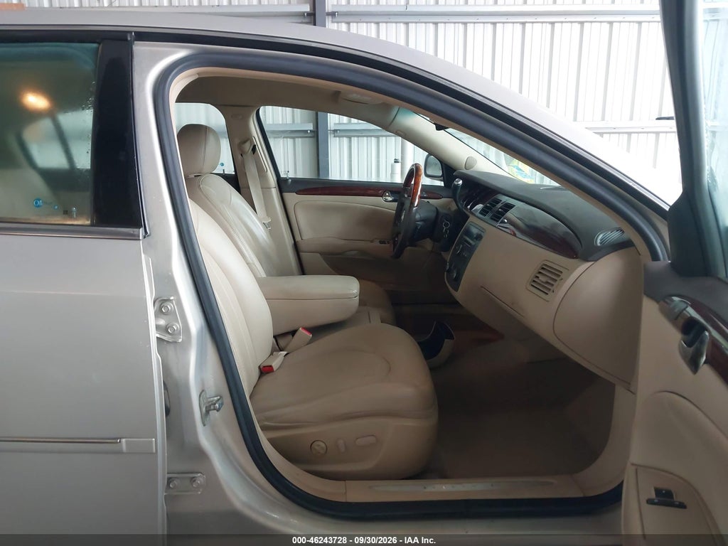 2008 Buick Lucerne CXL photo 5