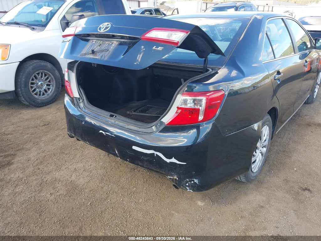 2013 Toyota Camry LE photo 6