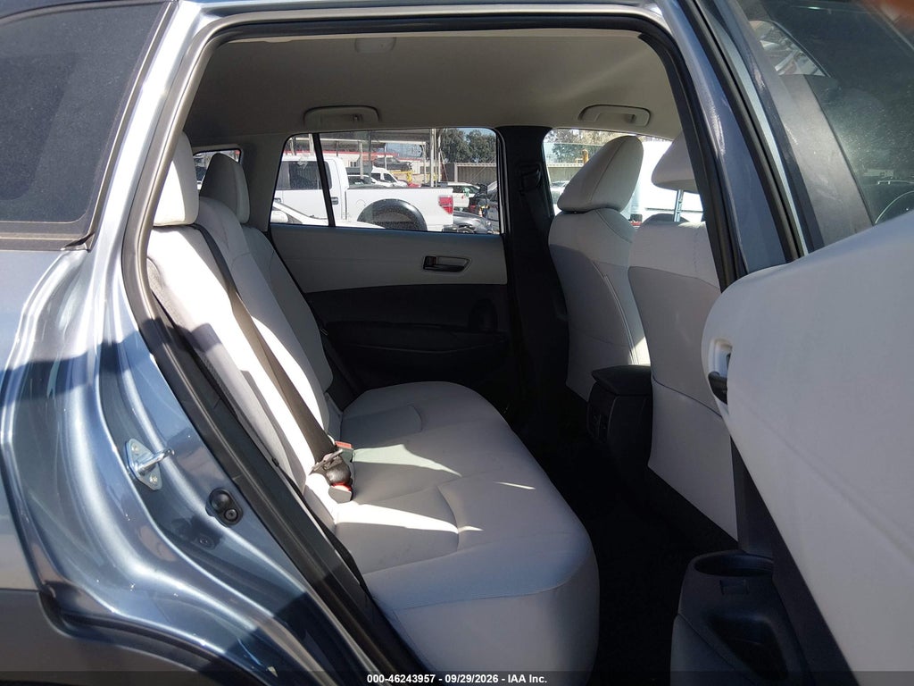 2026 Toyota Corolla Cross L photo 8