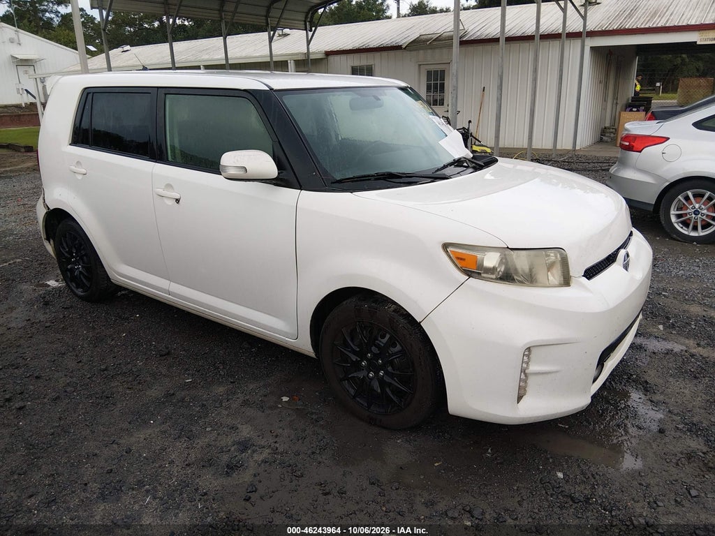 2013 Scion XB photo 1