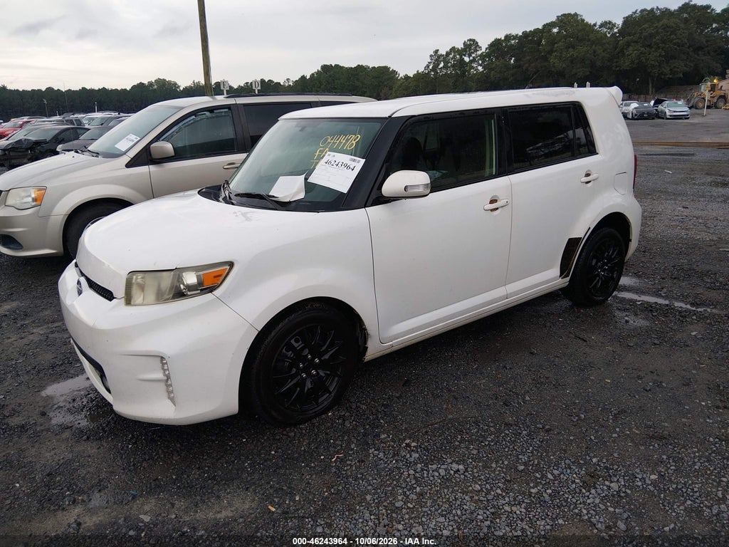 2013 Scion XB photo 2