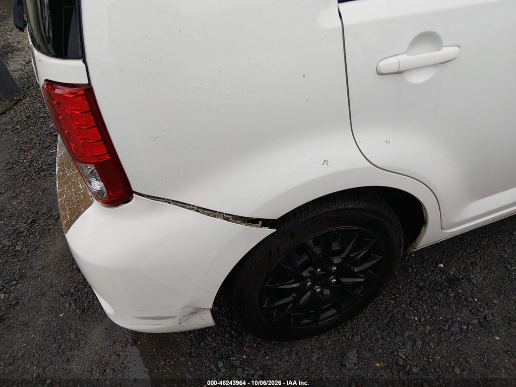 2013 Scion XB photo 6
