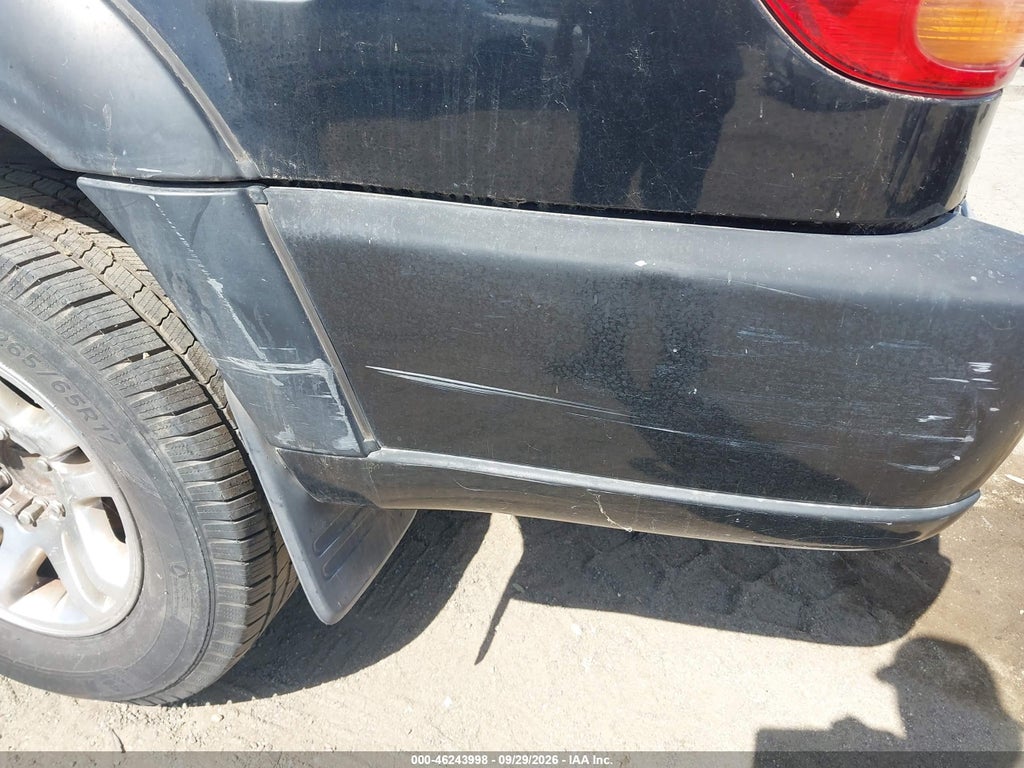 2004 Toyota Sequoia Limited V8 photo 6