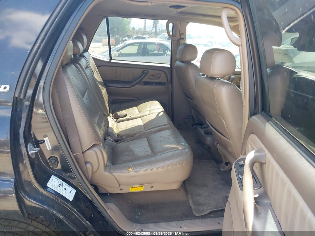 2004 Toyota Sequoia Limited V8 photo 8