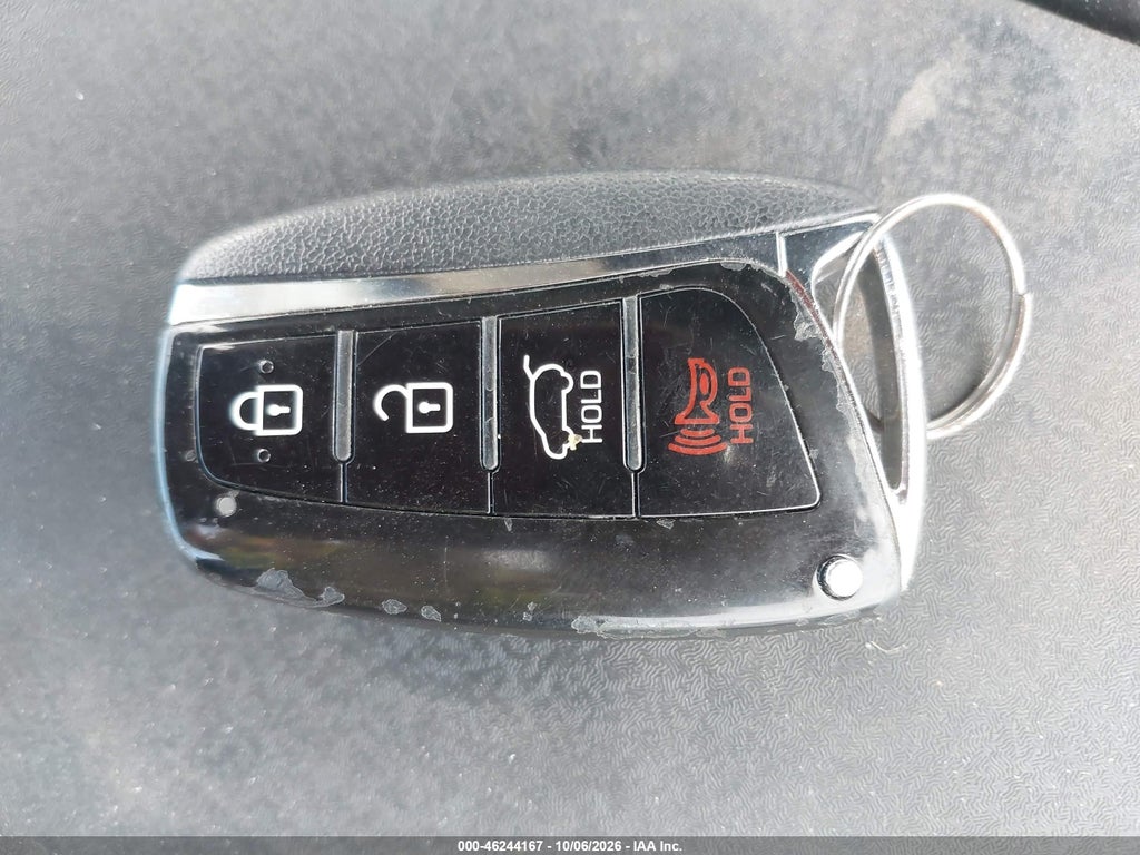 2018 Hyundai Santa FE Sport 2.4L photo 11