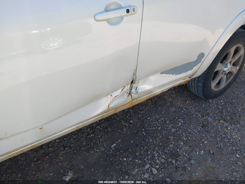 2009 Toyota RAV4 Limited V6 photo 6