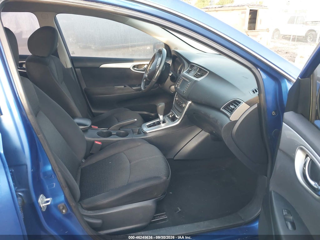 2014 Nissan Sentra SR photo 5