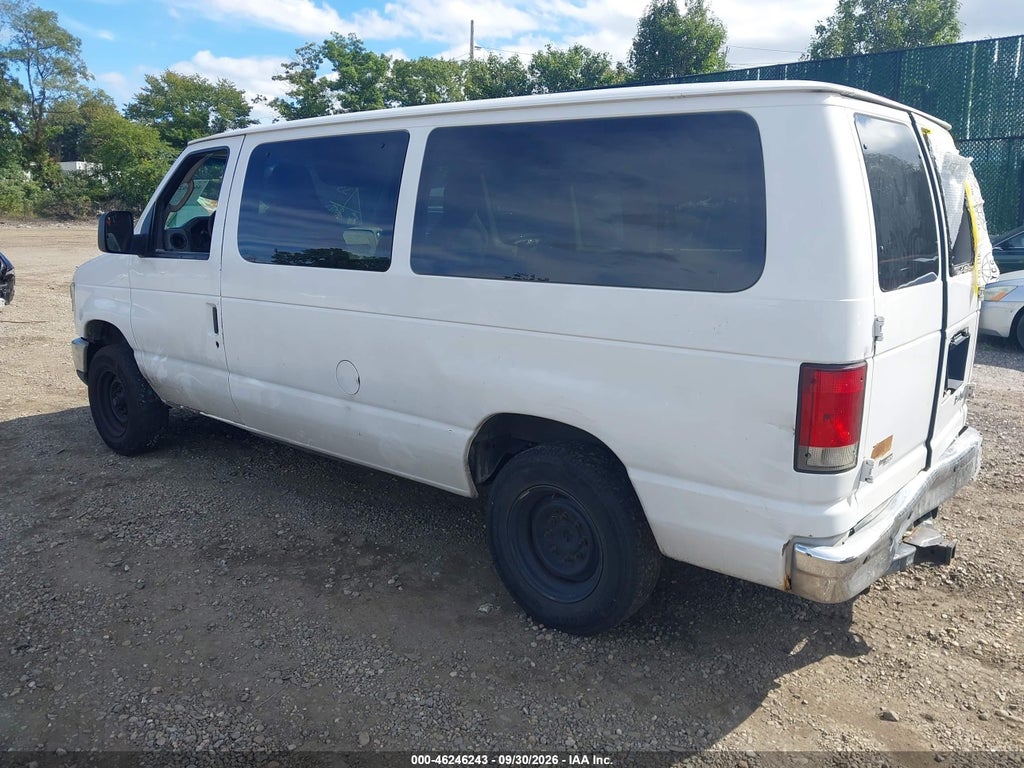 2013 Ford E-150 XLT photo 3