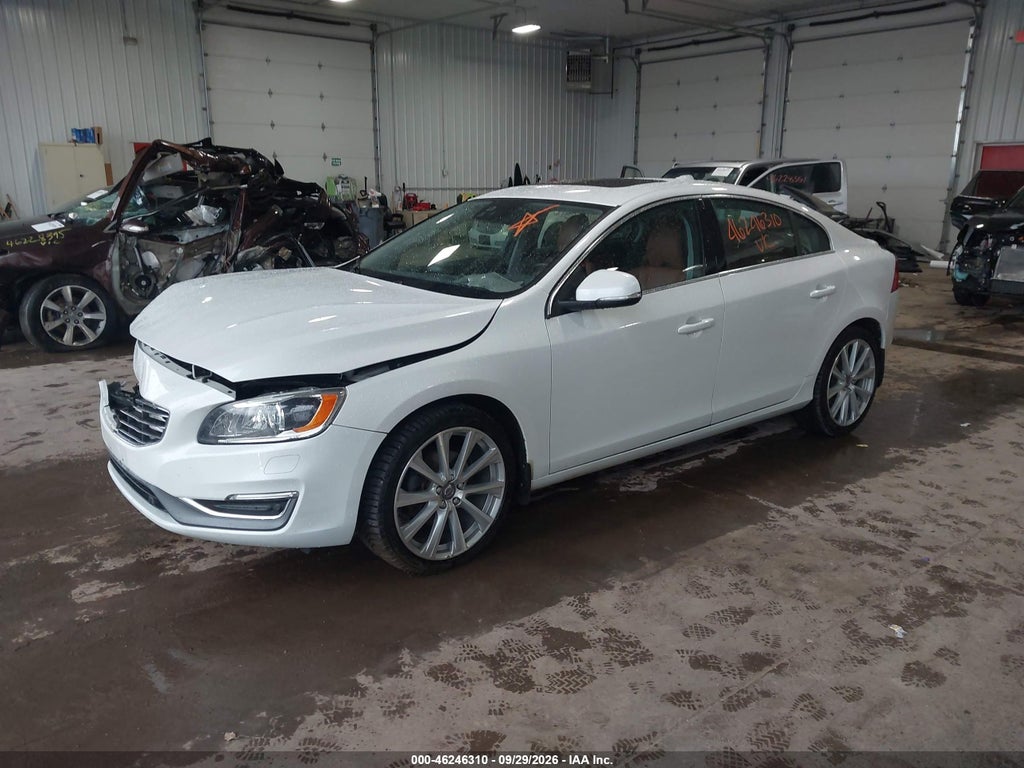 2017 Volvo S60 Inscription T5 Platinum photo 2
