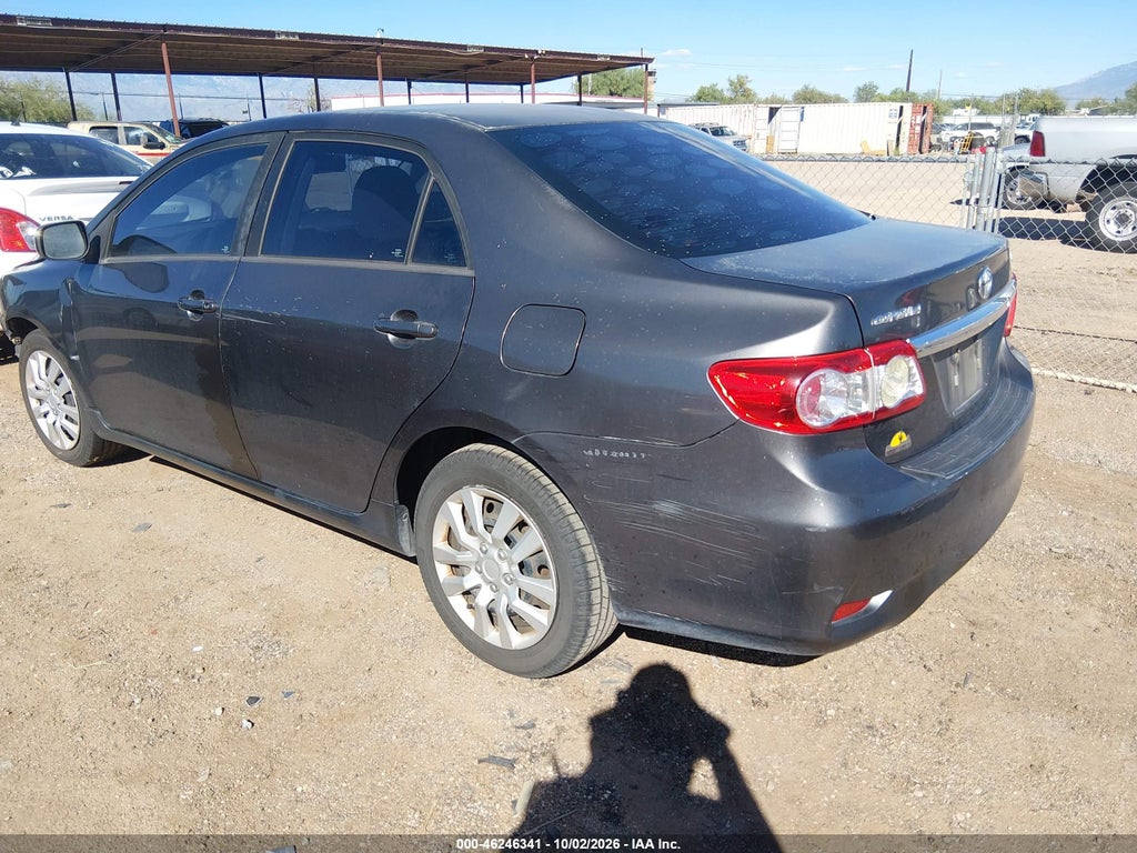 2012 Toyota Corolla LE photo 3