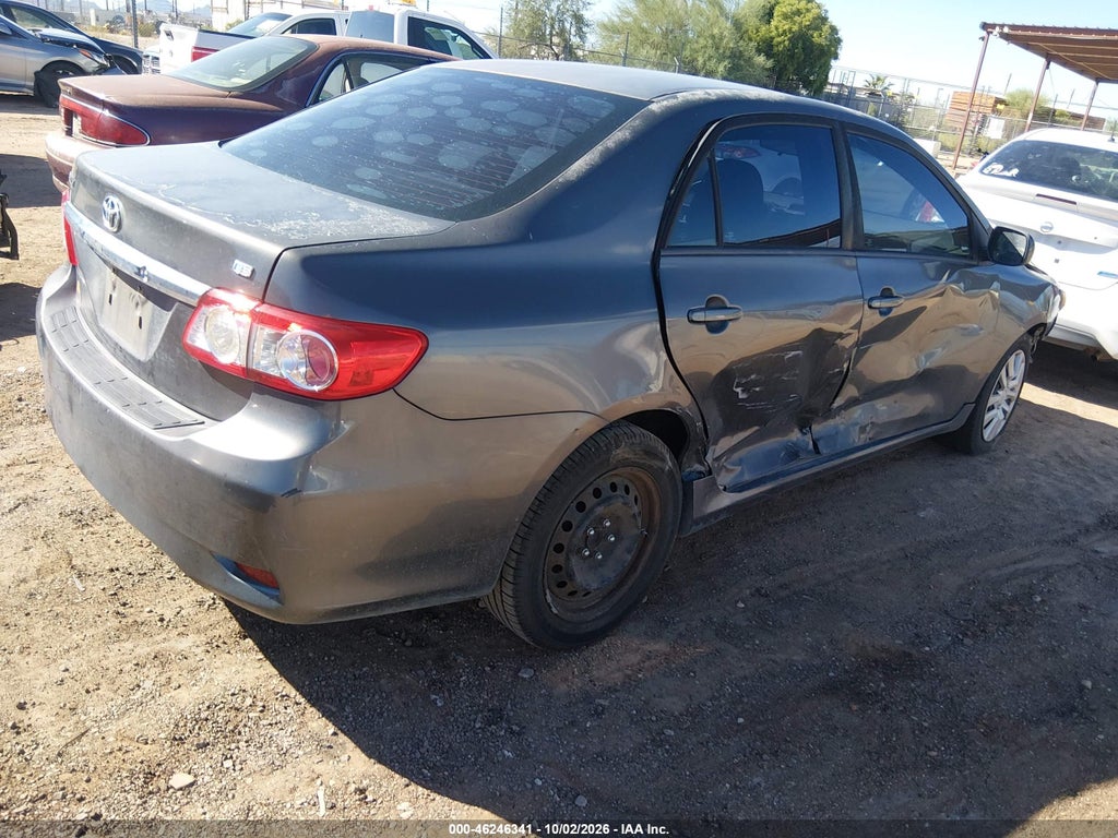 2012 Toyota Corolla LE photo 4