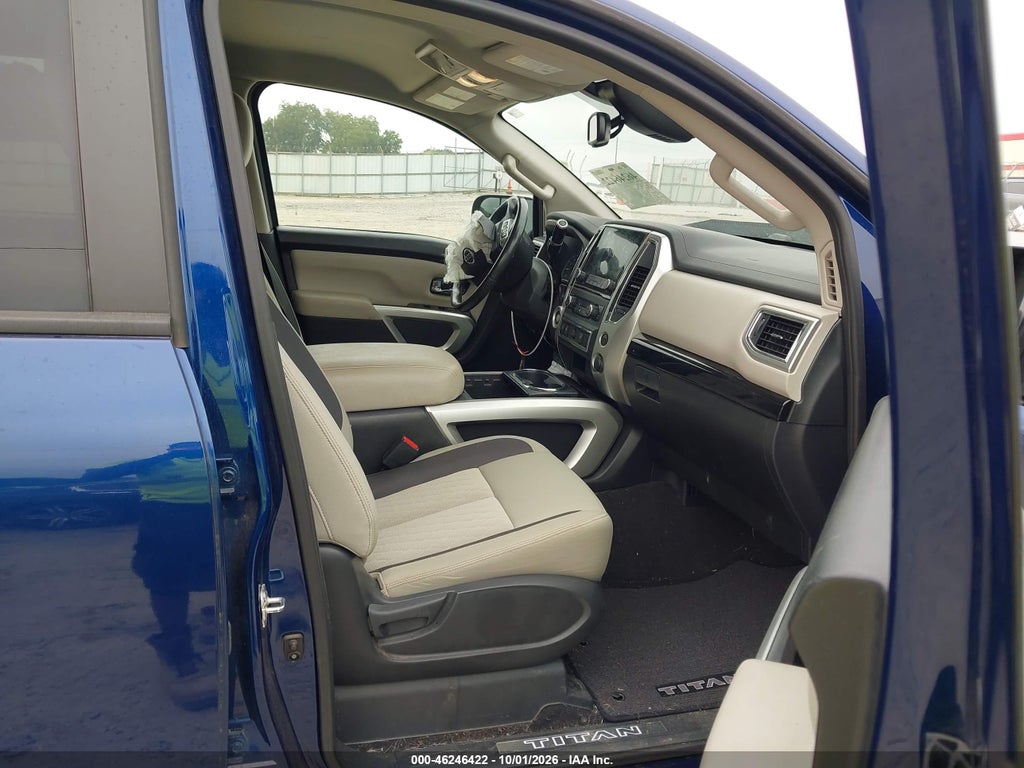 2020 Nissan Titan SV 4X2 photo 5