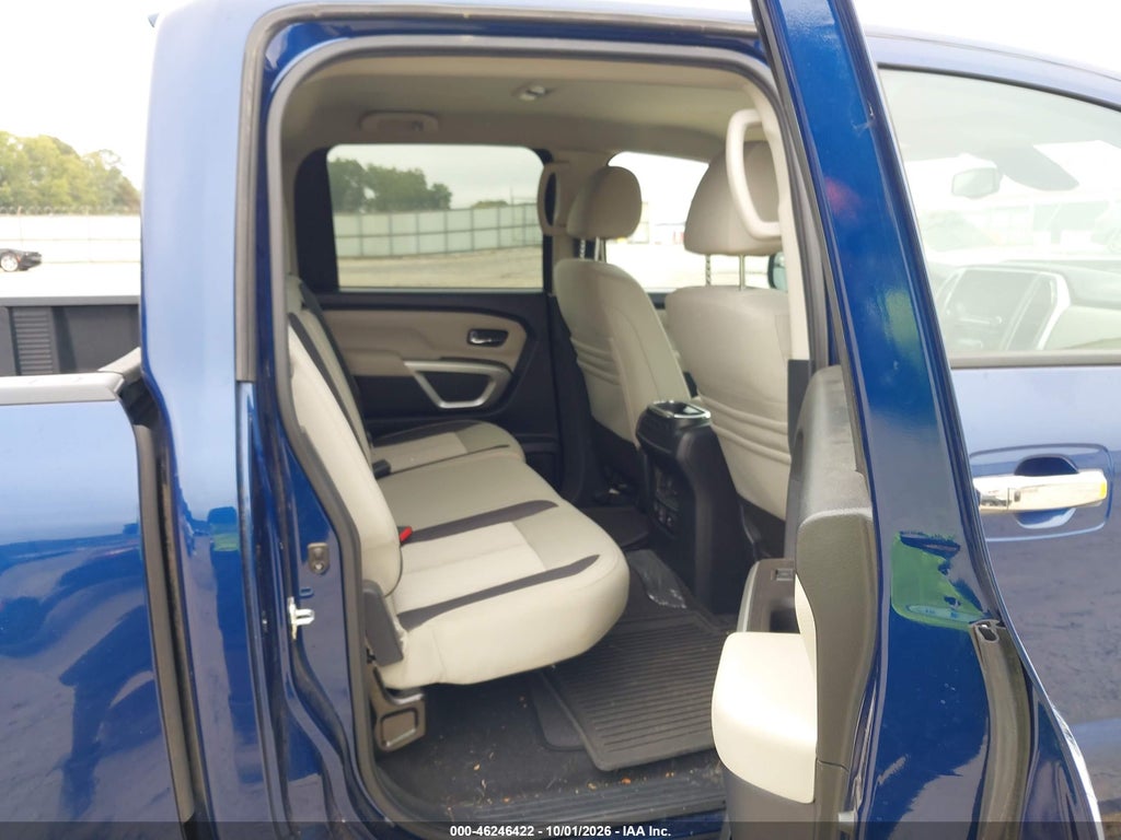 2020 Nissan Titan SV 4X2 photo 8