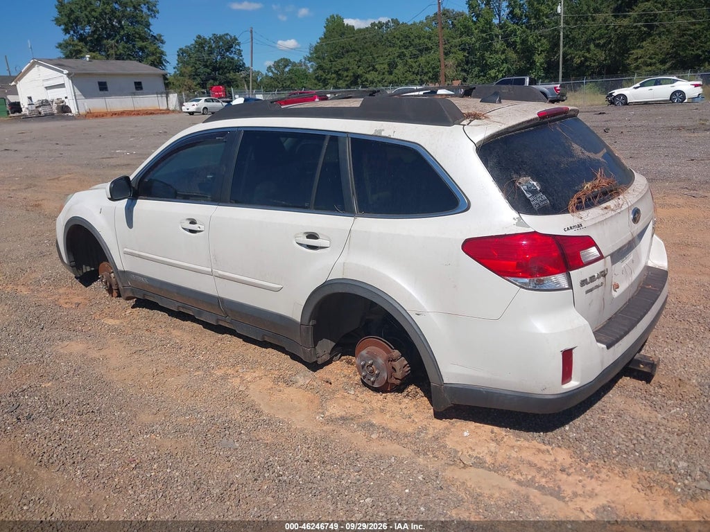 2014 Subaru Outback 2.5I Limited photo 3