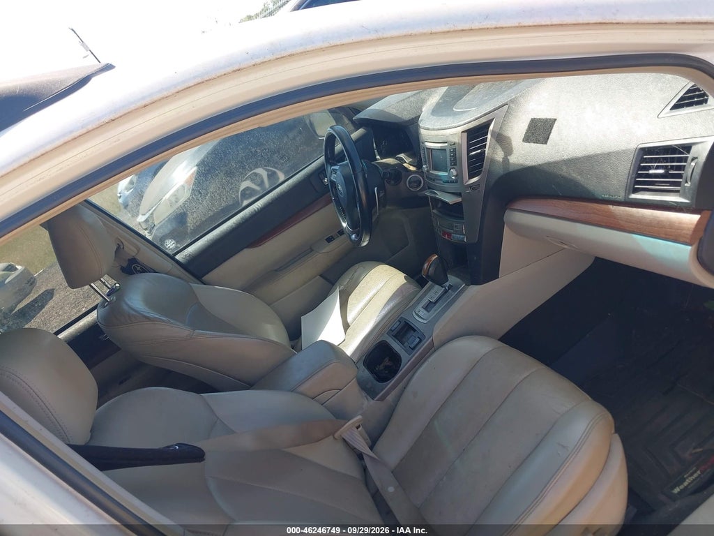 2014 Subaru Outback 2.5I Limited photo 5