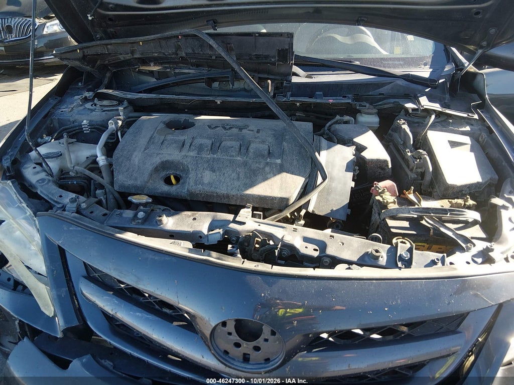 2011 Toyota Corolla LE photo 10