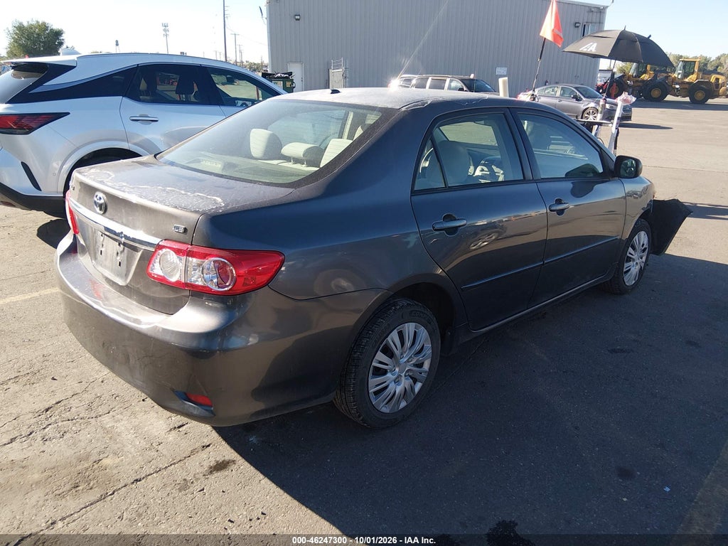 2011 Toyota Corolla LE photo 4