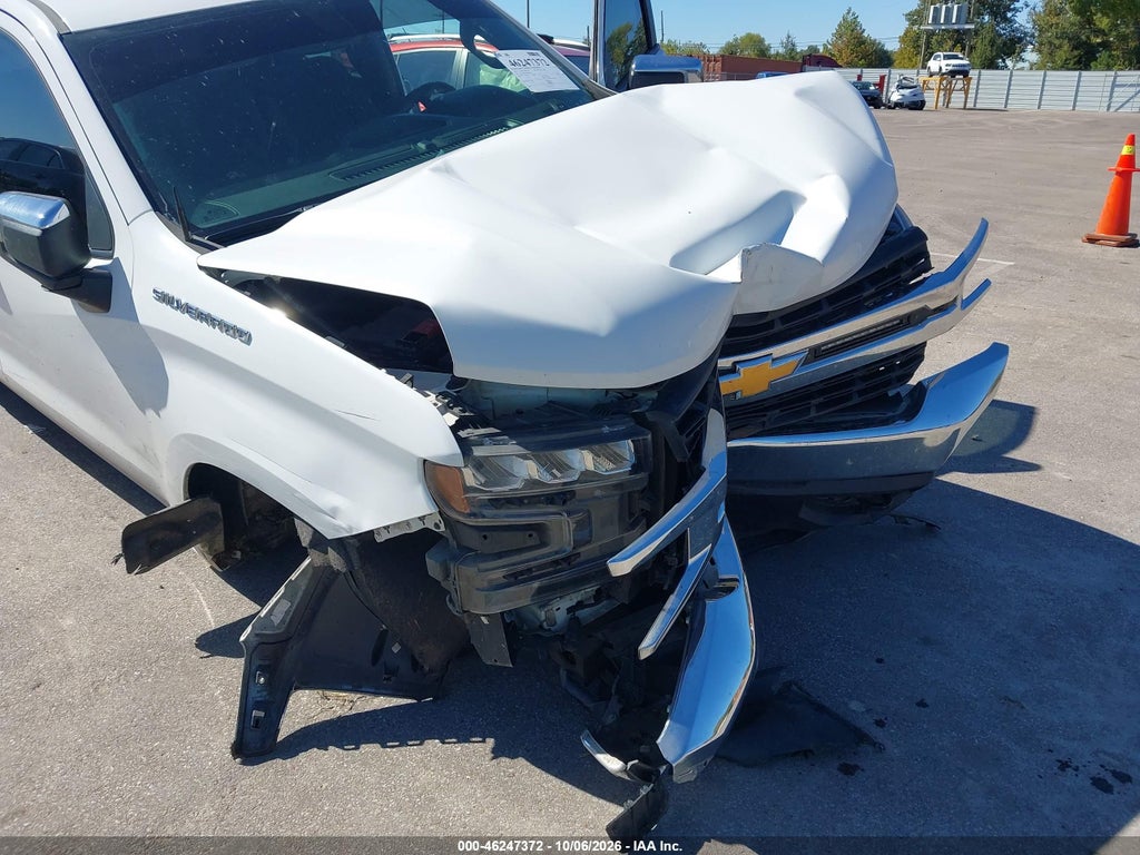 2019 Chevrolet Silverado 1500 LT photo 6