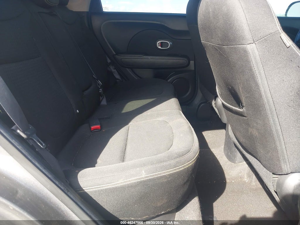 2015 Kia Soul + photo 8