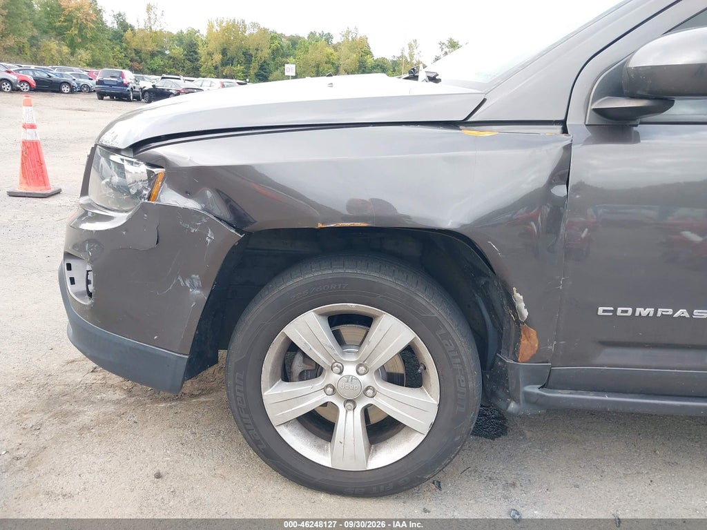 2015 Jeep Compass Latitude photo 6