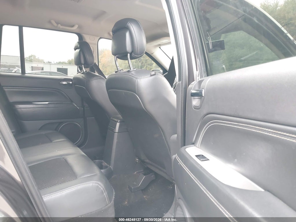 2015 Jeep Compass Latitude photo 8