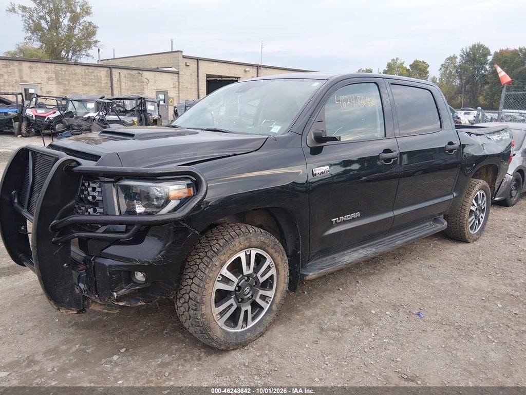 2020 Toyota Tundra SR5 photo 2
