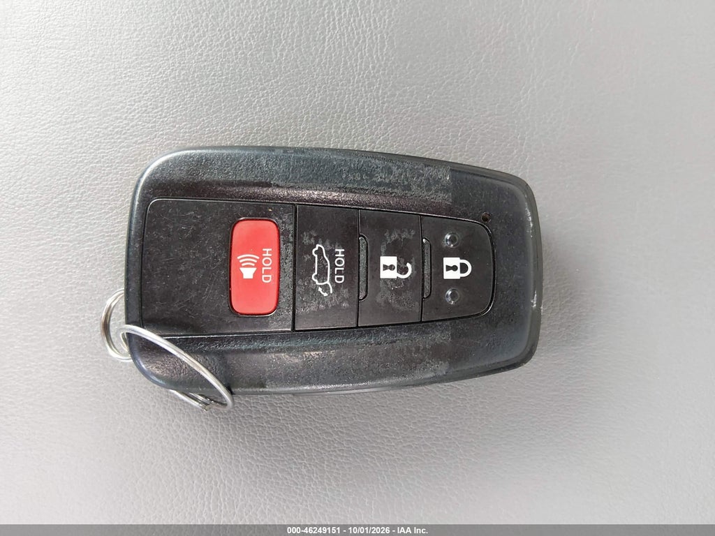 2020 Toyota RAV4 XLE Premium photo 11