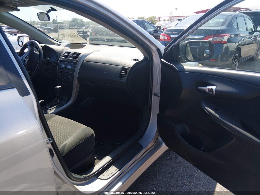 2009 Toyota Corolla S photo 5