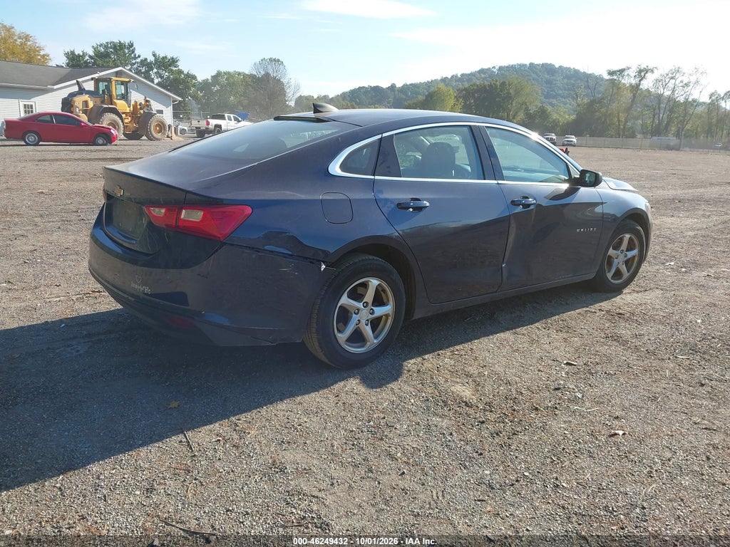 2017 Chevrolet Malibu LS photo 4