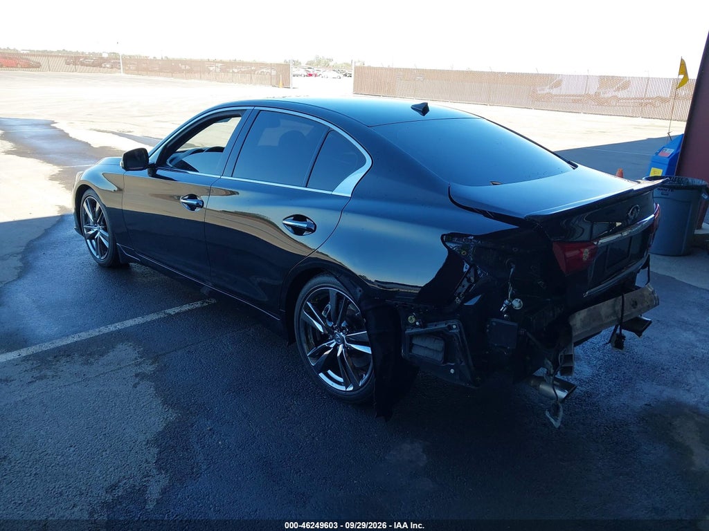2014 Infiniti Q50 Hybrid Sport photo 3