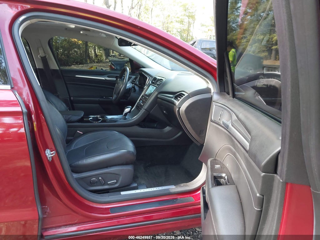 2016 Ford Fusion Titanium photo 5