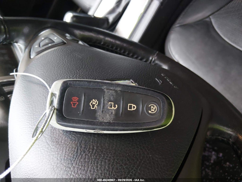 2013 Lincoln MKX photo 11