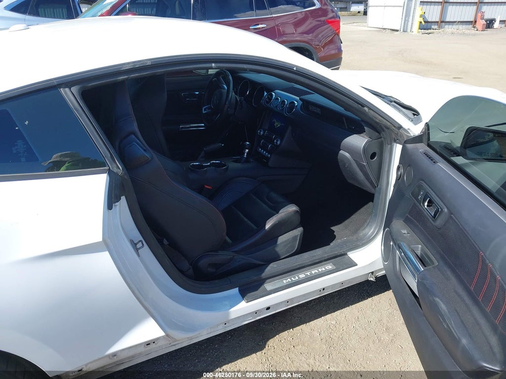 2016 Ford Mustang GT Premium photo 5