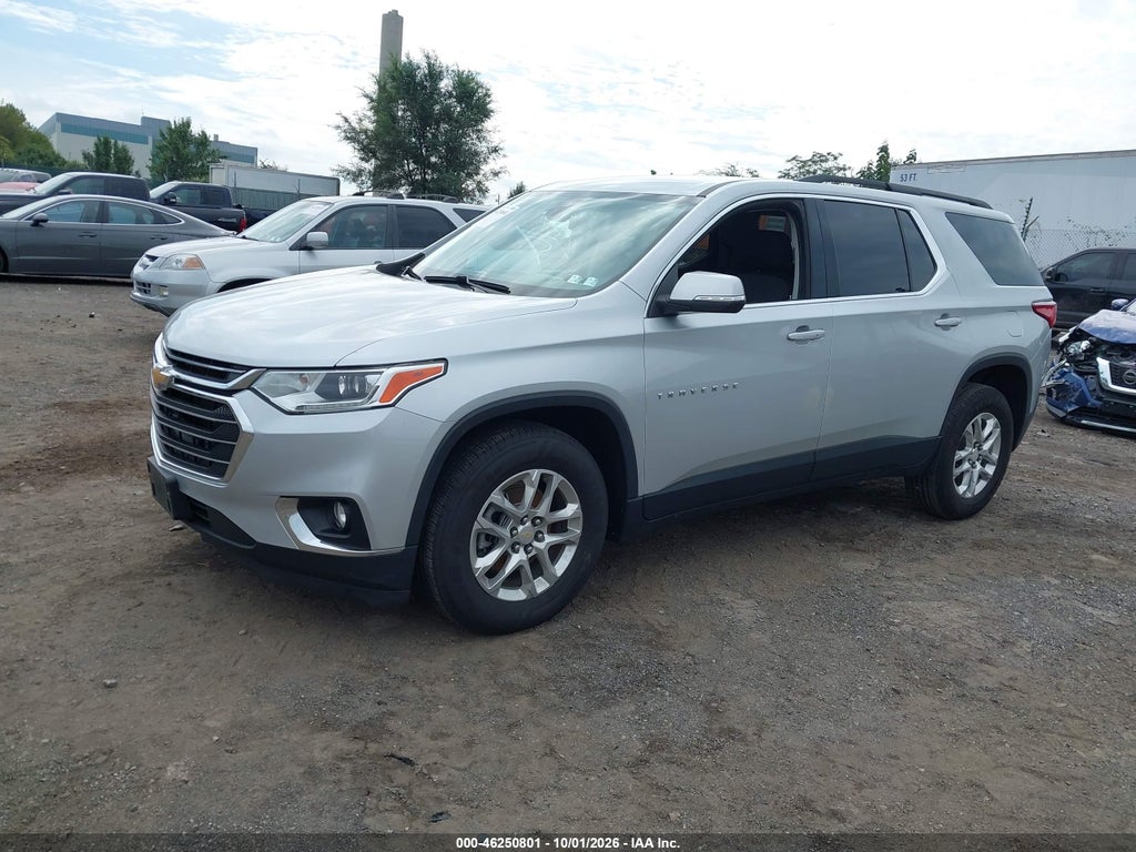 2021 Chevrolet Traverse AWD LT Cloth photo 2