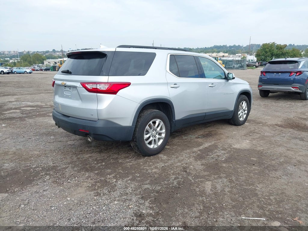 2021 Chevrolet Traverse AWD LT Cloth photo 4