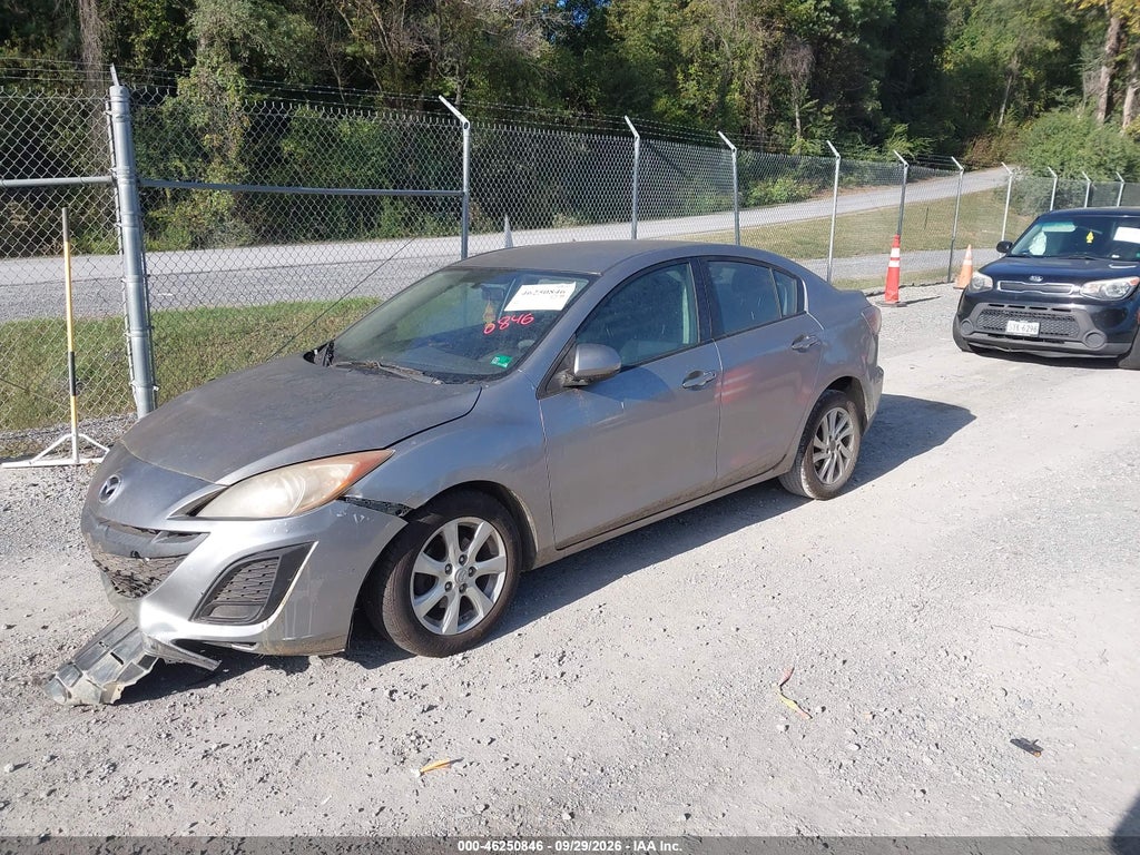 2011 Mazda MAZDA3 I Touring photo 2