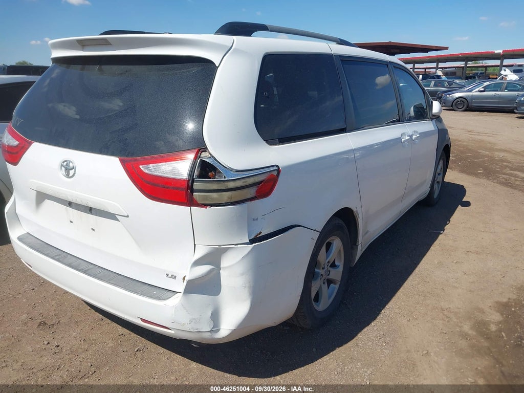 2015 Toyota Sienna LE 8 Passenger photo 4