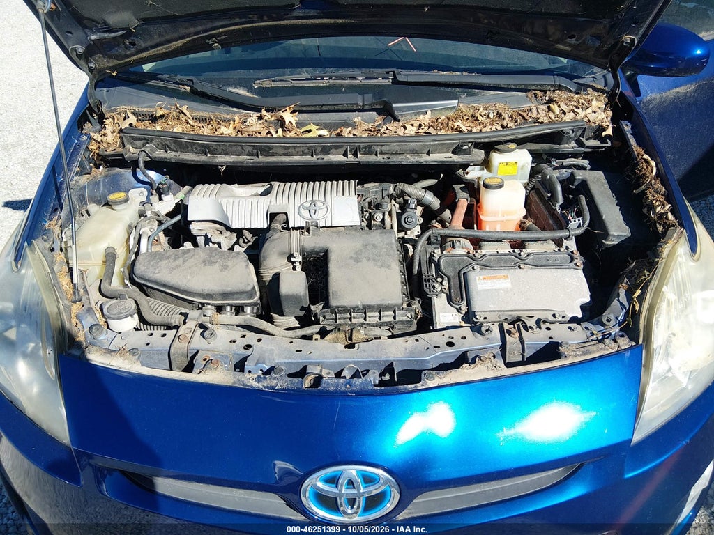 2010 Toyota Prius III photo 10