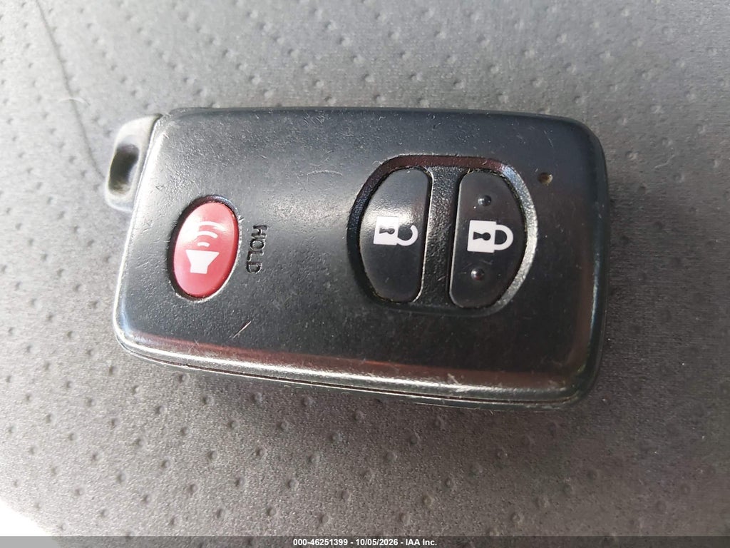 2010 Toyota Prius III photo 11