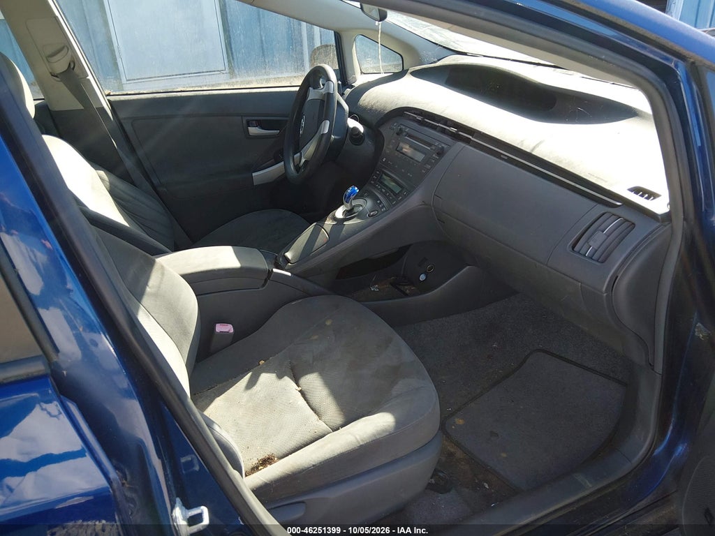 2010 Toyota Prius III photo 5