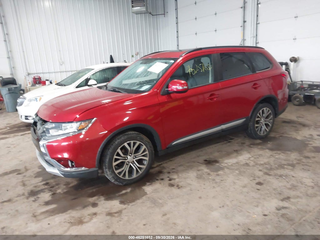 2016 Mitsubishi Outlander SEL photo 2