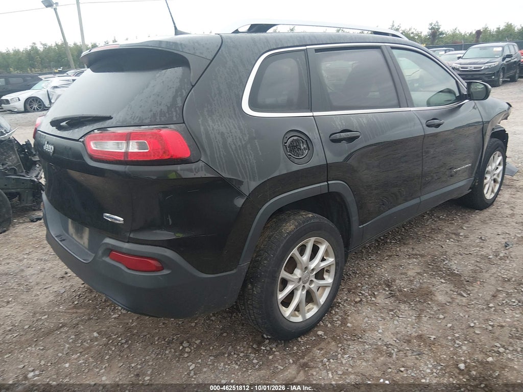 2016 Jeep Cherokee Latitude photo 4