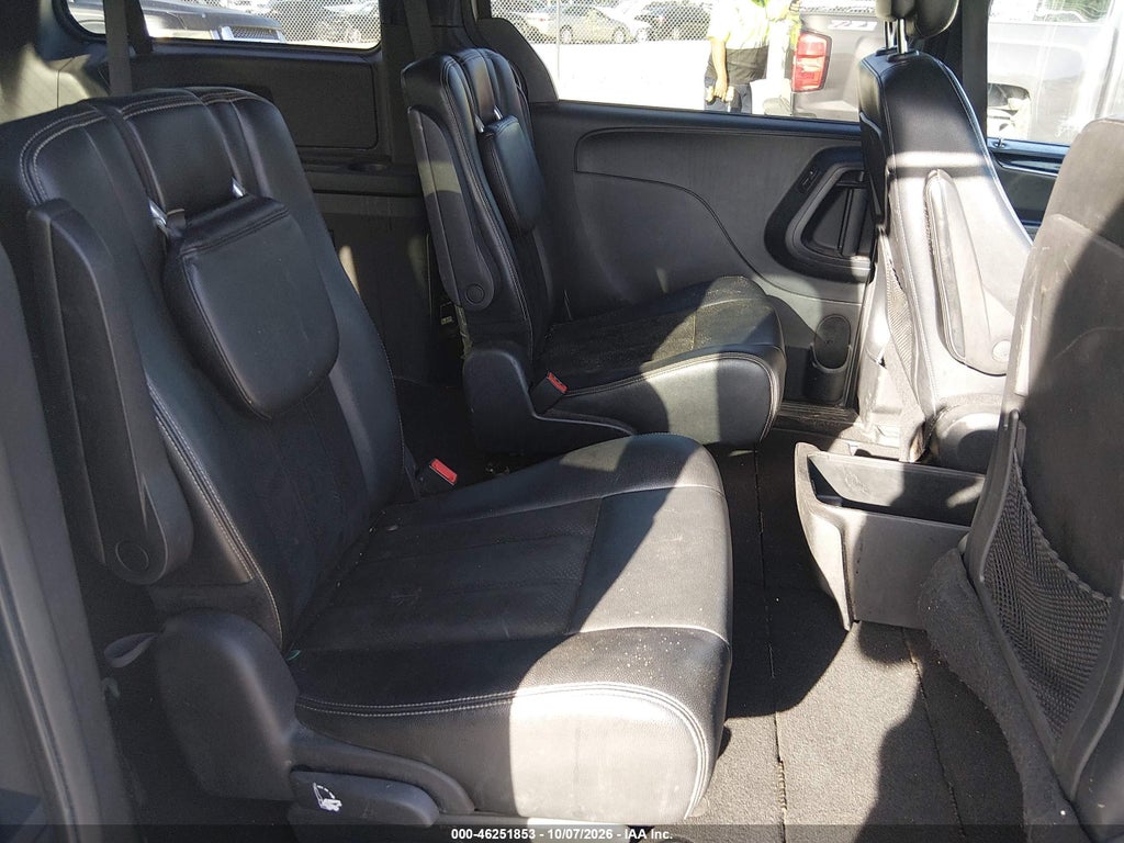 2016 Dodge Grand Caravan SXT photo 8