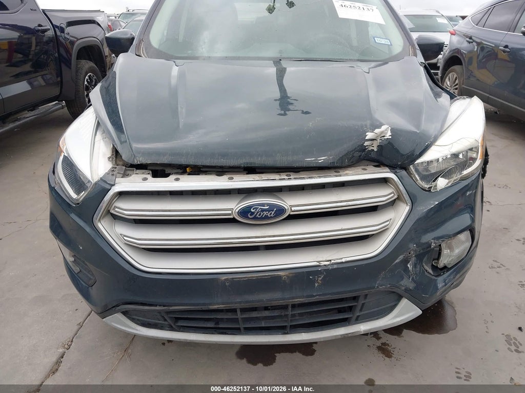 2019 Ford Escape SE photo 6