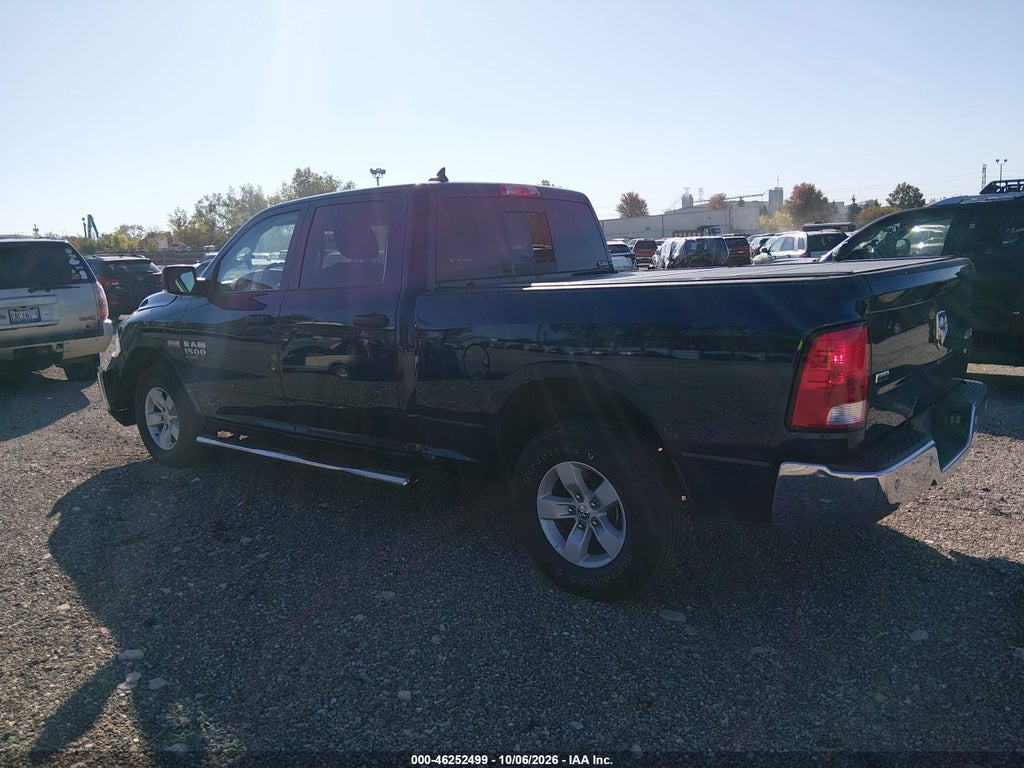 2023 Ram 1500 Classic SLT 4X4 6'4 Box photo 3