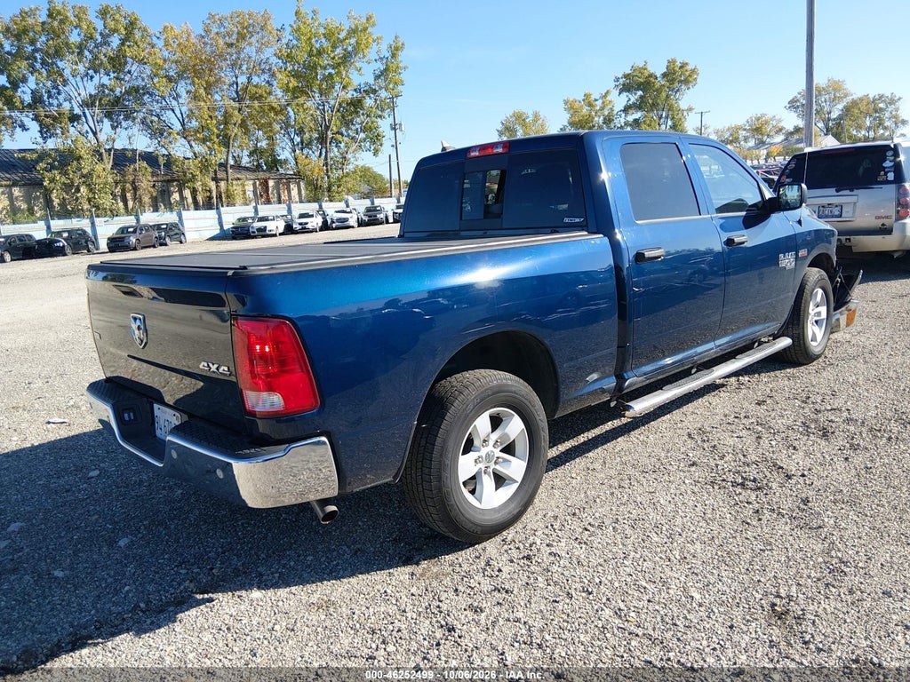 2023 Ram 1500 Classic SLT 4X4 6'4 Box photo 4