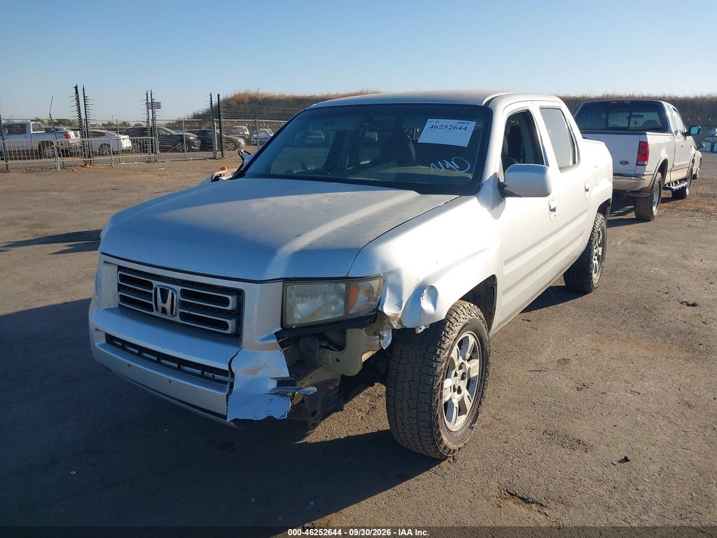2006 Honda Ridgeline RTS photo 2