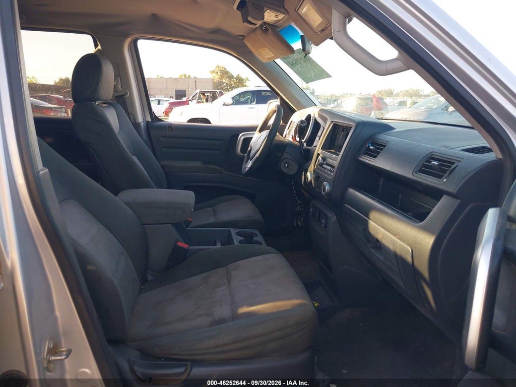 2006 Honda Ridgeline RTS photo 5