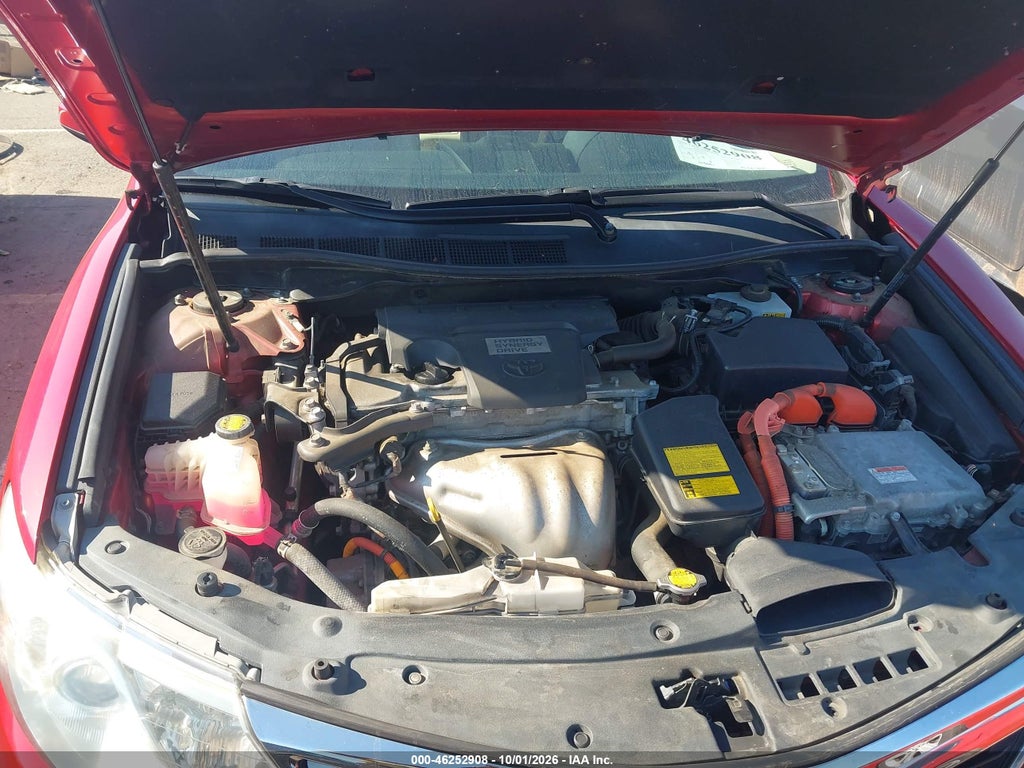 2013 Toyota Camry Hybrid XLE photo 10