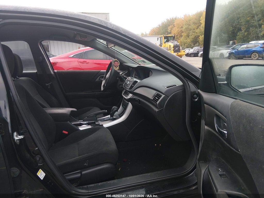 2013 Honda Accord LX photo 5